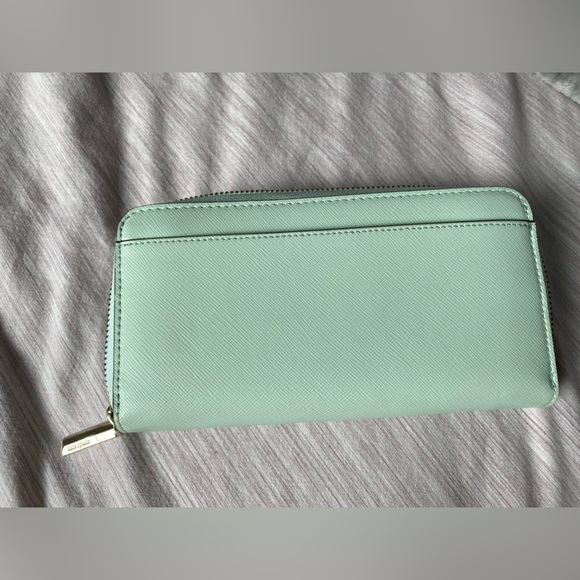 Kate Spade Wallet - Picture 4 of 5